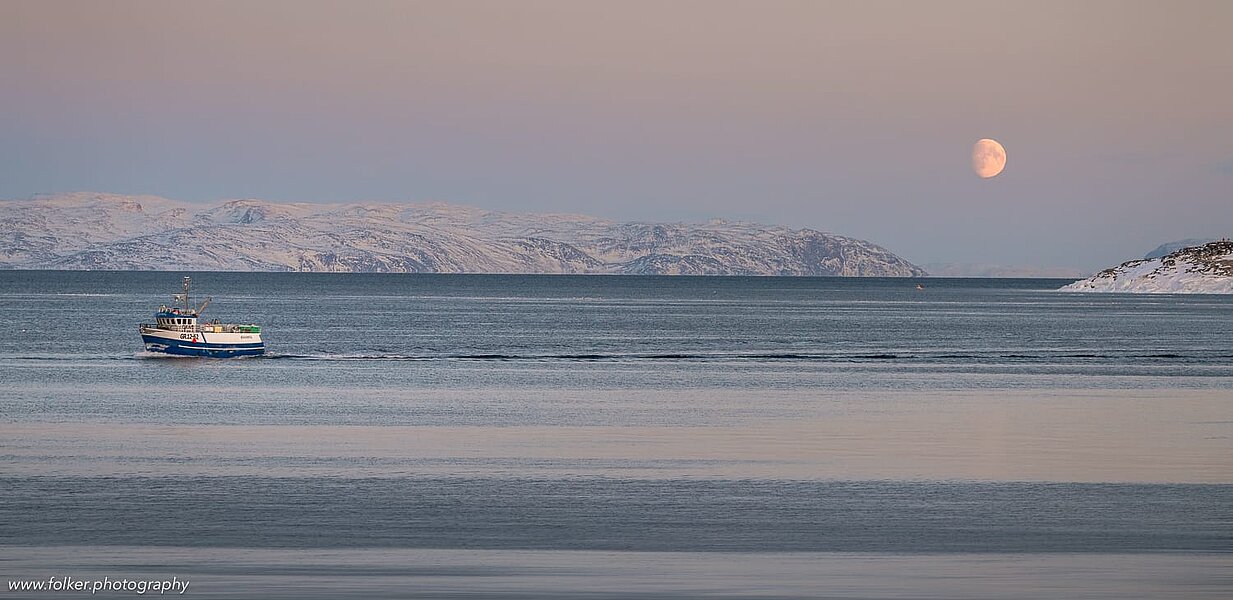 unset, boat, Greenland, icebergs, Disko bay, winter