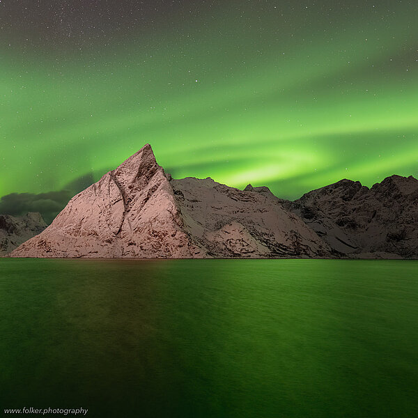 Norway, Lofoten, Reine, Olstind, Aurora, Northern Light